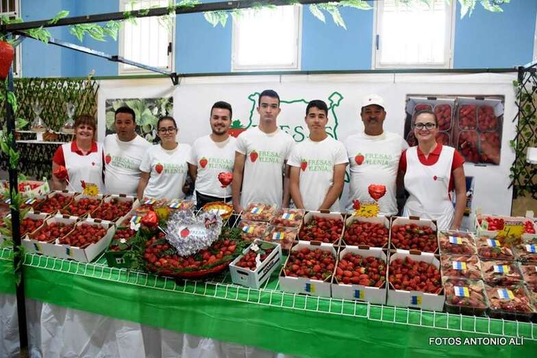 La feria de este domingo, todo un éxito (Foto Antonio Alí)